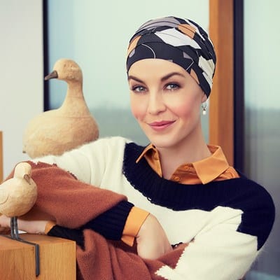 Turban na hlavu po chemoterapii Yoga čierny so vzorom - taktrochainak.sk